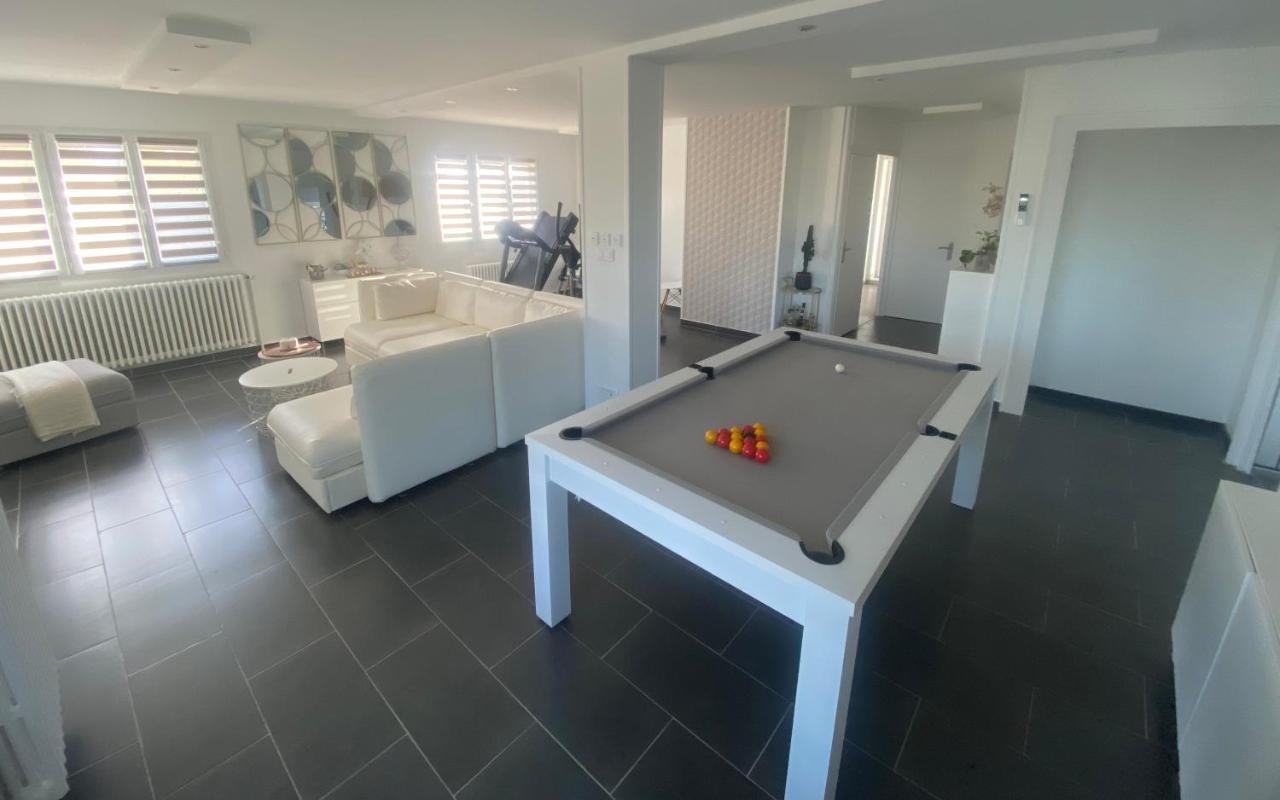 Chambre privée chez l habitant avec piscine de 1 à 3 chambres Grieges Exterior foto