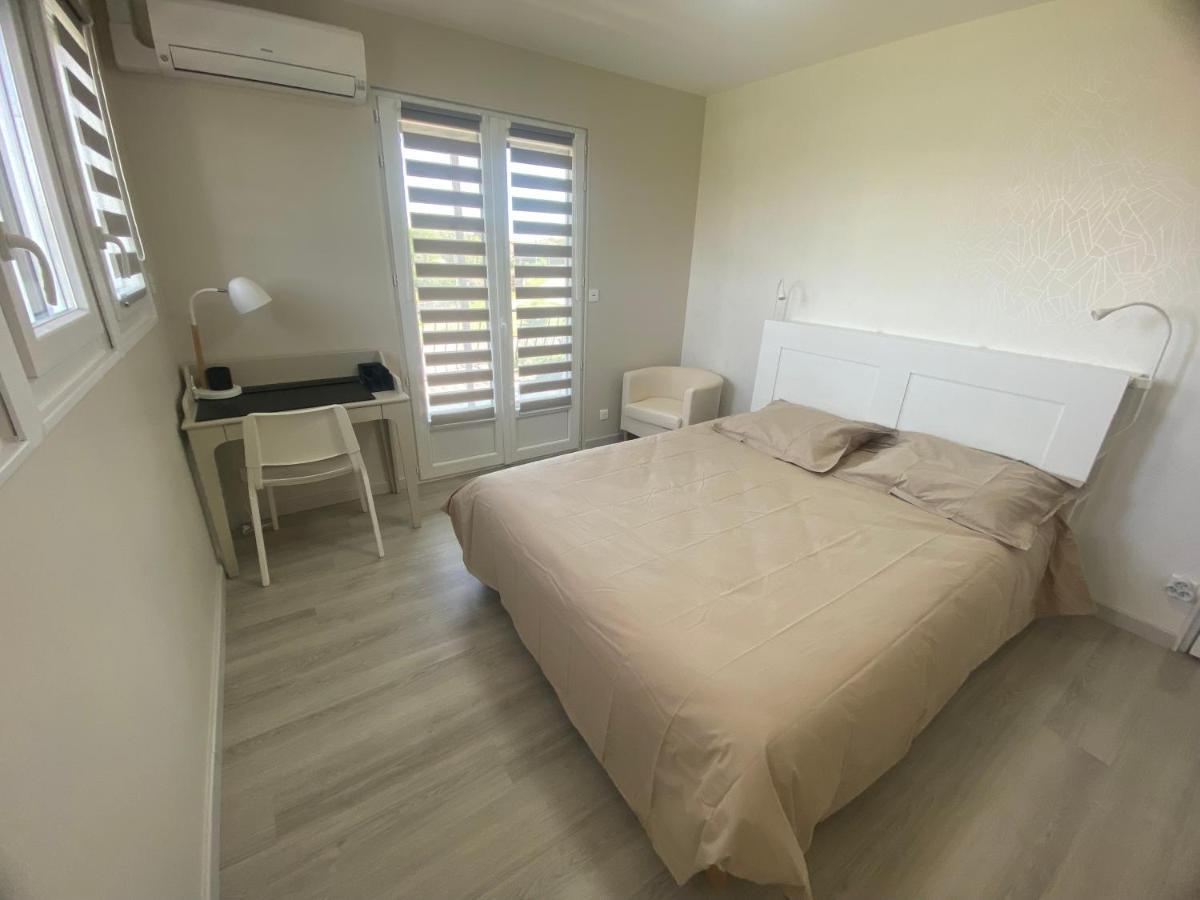 Chambre privée chez l habitant avec piscine de 1 à 3 chambres Grieges Exterior foto